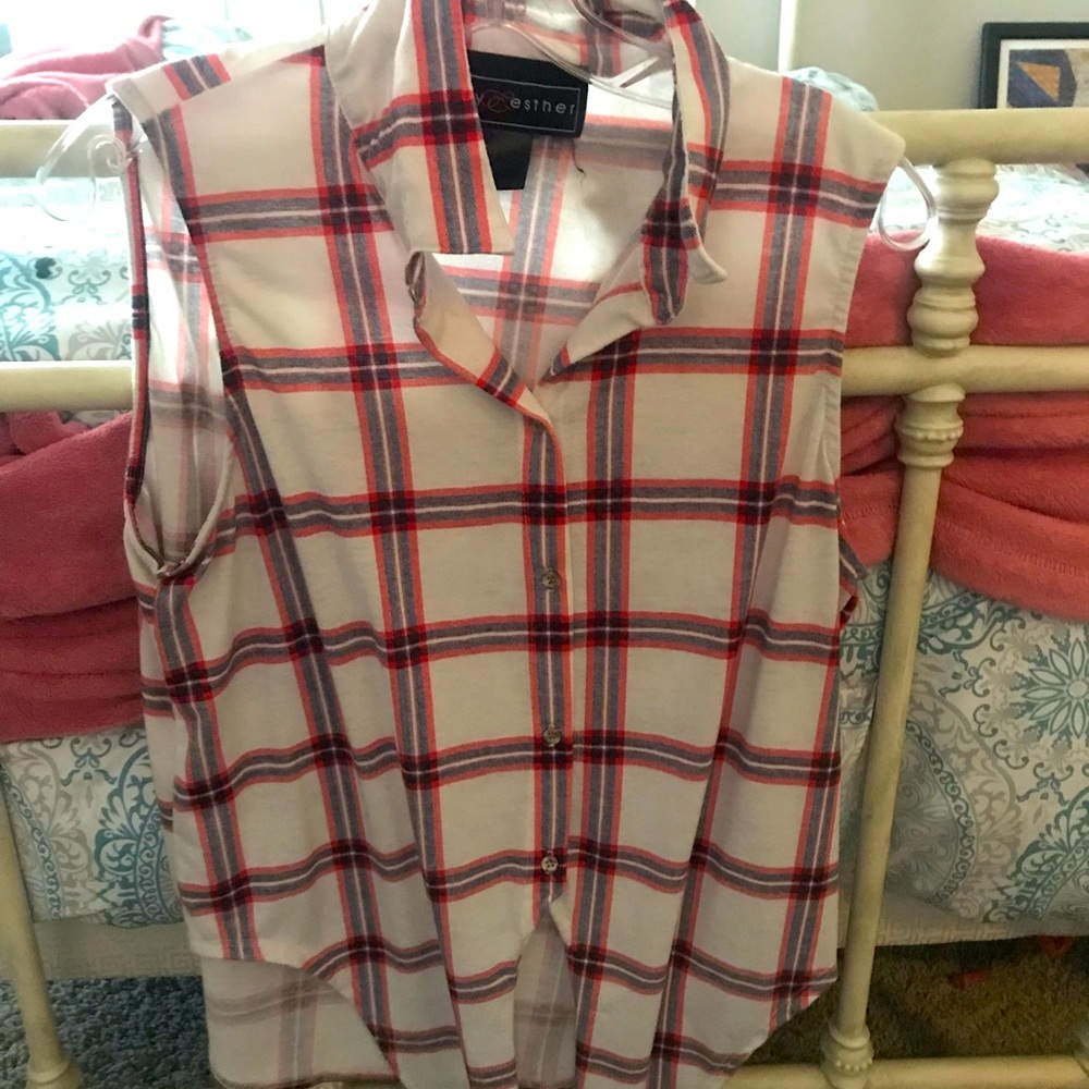 Cute No Sleeve Shirt